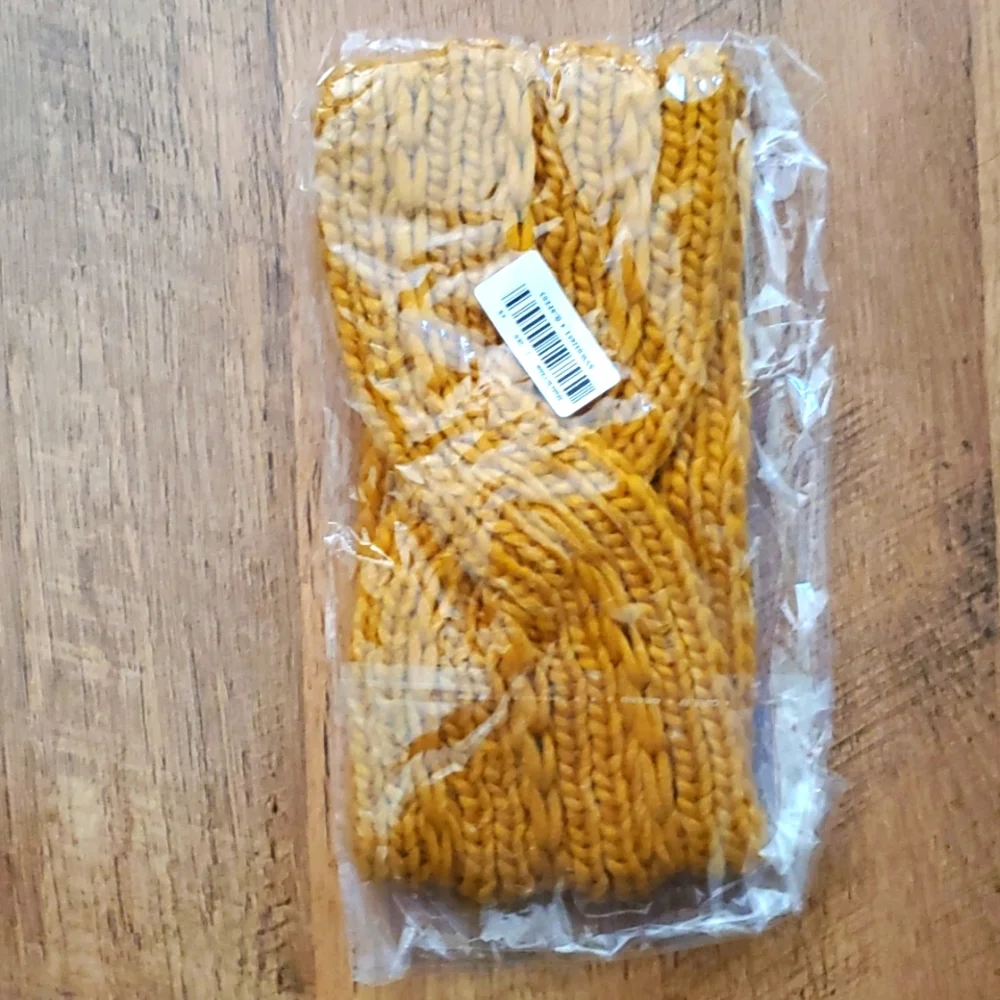 Knot Twisted Winter Yellow Headband Ear‎ Warmer NWT